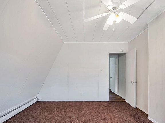 2nd image of 930 Sanderson Ave Floor 2-3