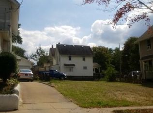 564 Howe St, Akron, OH 44307