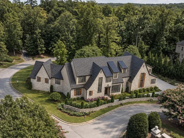1856 Rosemont Ln, Vestavia, AL 35243