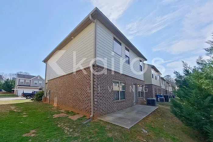 1332 Bass Ln — Photo 25