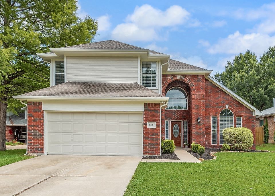 1st image of 1305 Meadowbrook Dr