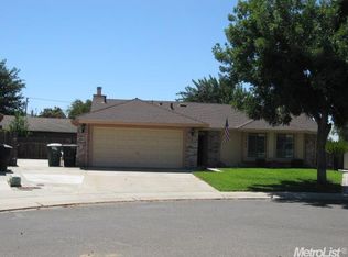 2504 Wolfeboro Ln, Modesto, CA 95358