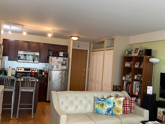 5th image of 4180 N Marine Dr APT 801