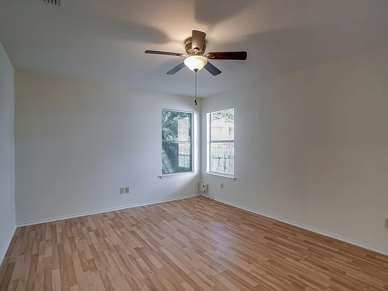7004 Dallas Dr — Photo 12