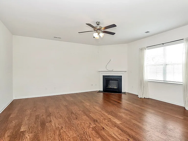 181 Atwater Landing Dr — Photo 7
