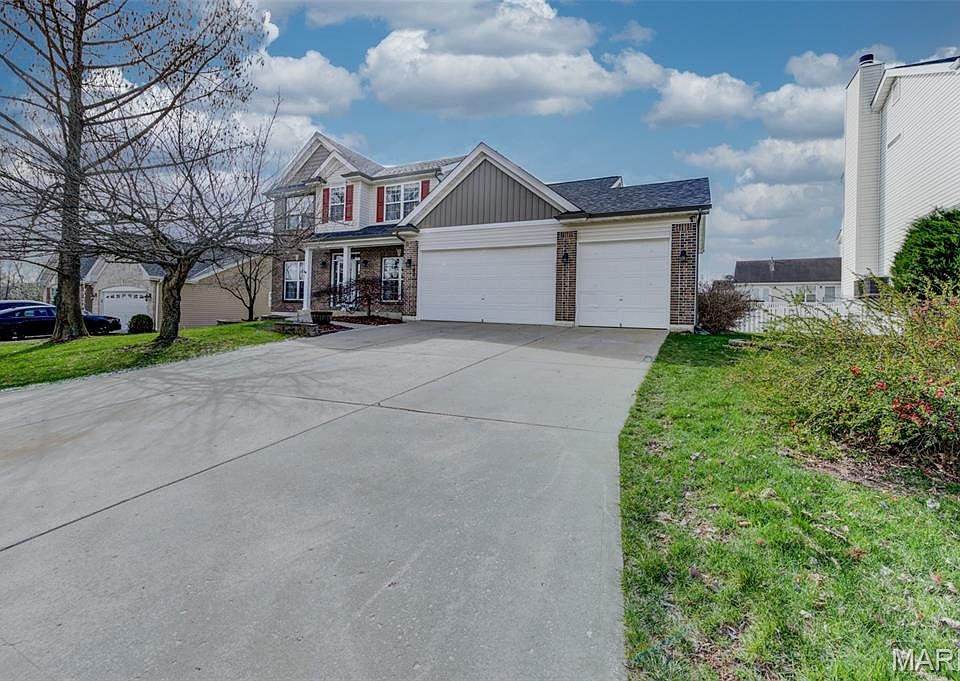 1st image of 140 Park Ridge Dr