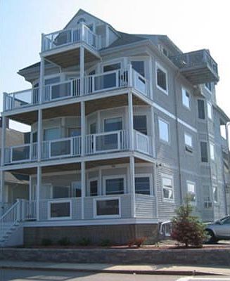 4th image of 171 Winthrop Shore Dr APT 4