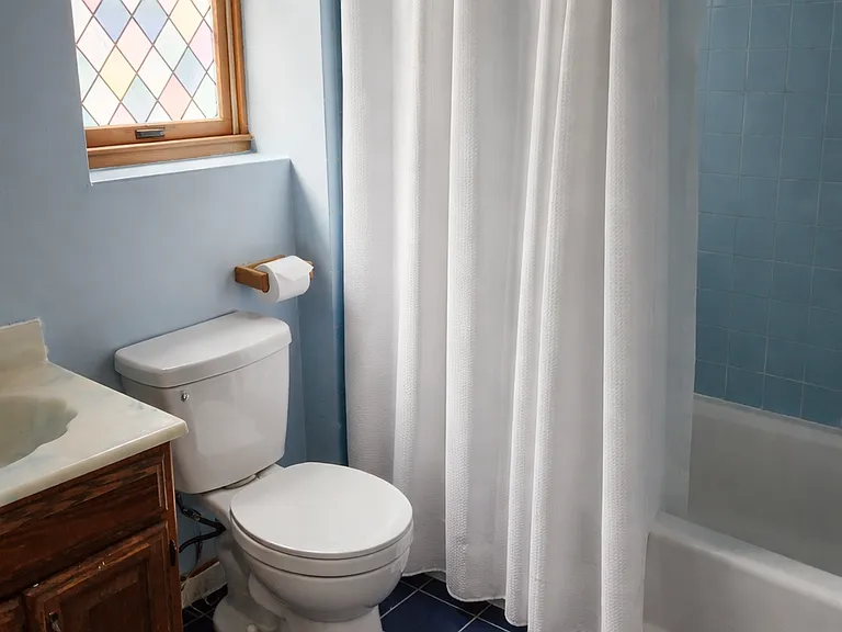 96 Winthrop Rd #3 — Photo 8