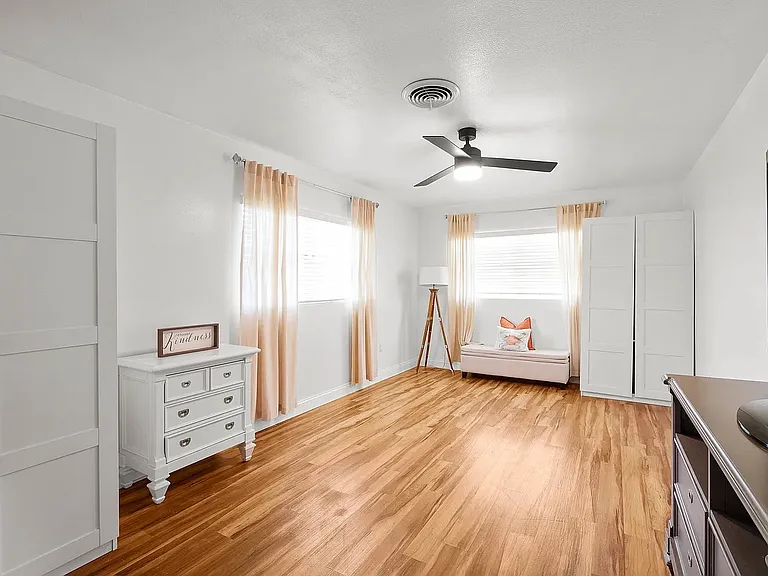 1707 Harbor Dr — Photo 23