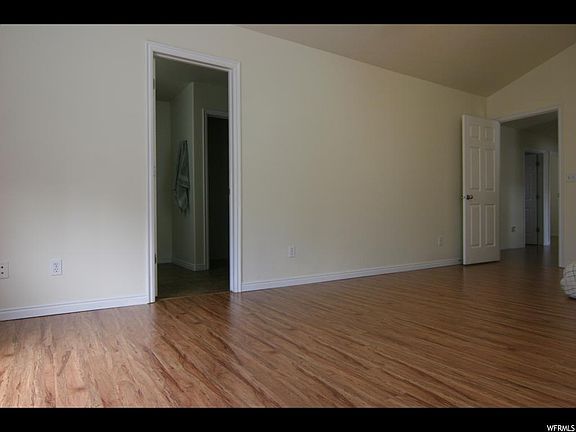 4th image of 1631 W Wynview Ln