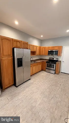 3614 N Sydenham St Photo 1