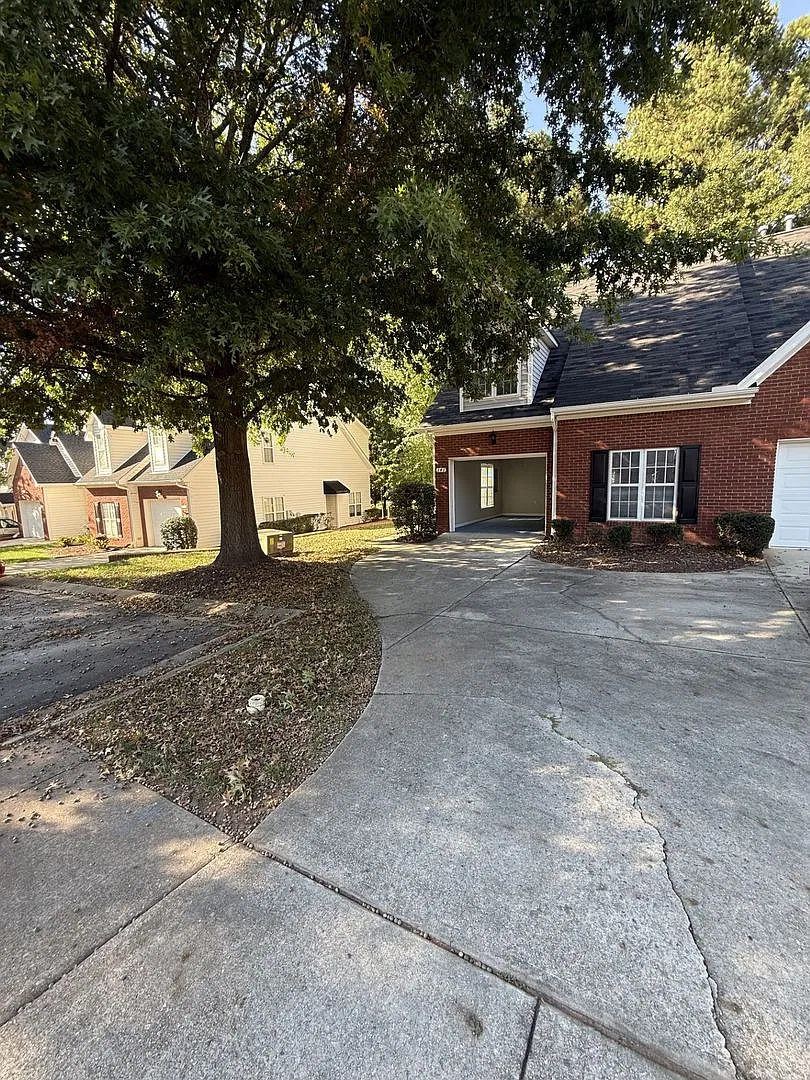 3 Bd 2.5 Ba end unit townhouse — Photo 1