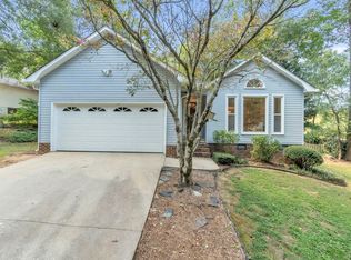 27 Chosen Ct, Greer, SC 29650