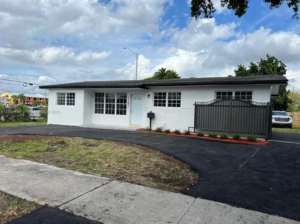1185 W 50th St, Hialeah, FL 33012