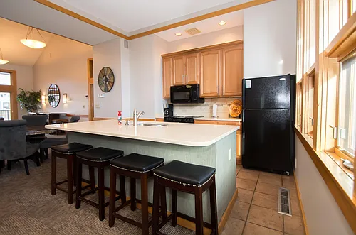 Lexington Townhomes and Apartments Photo 1