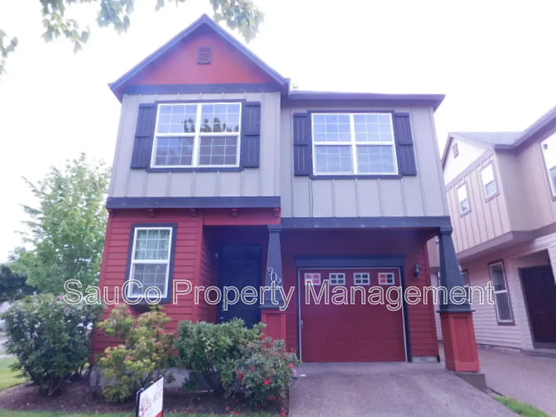 902 SE Portlandia Ave