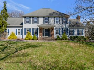 19 Cider Mill Rd, Flemington, NJ 08822