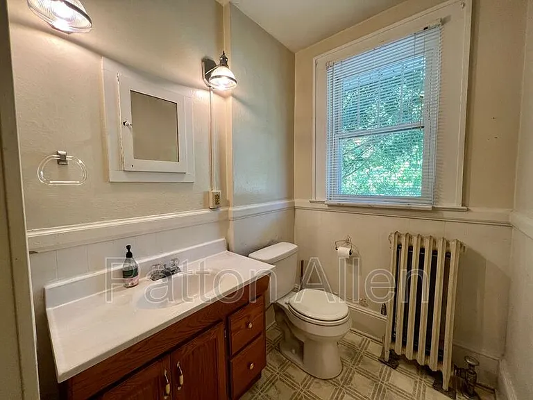 19 Saluda St #4 — Photo 16