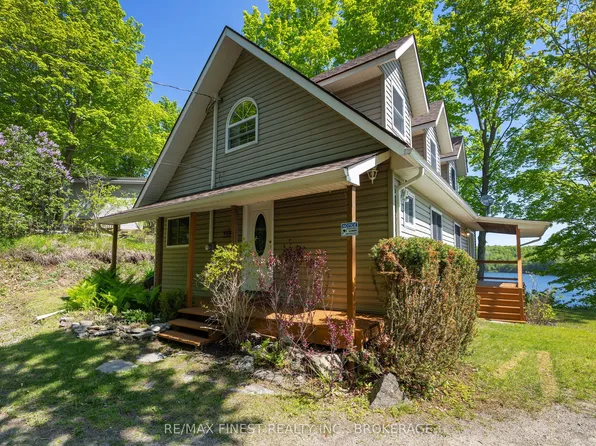 308 C Henry Rd, South Frontenac, ON K0H 1T0