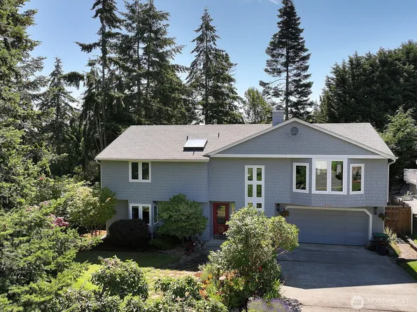 2130 Fairway Lane, Oak Harbor, WA 98277