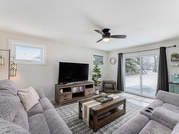 2nd image of 2081 Country Estate Ln