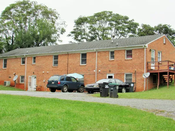 612 Lexington Tpke, Amherst, VA 24521