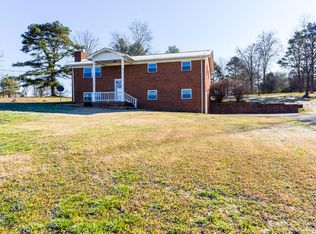 306 Binfield Rd, Maryville, TN 37801