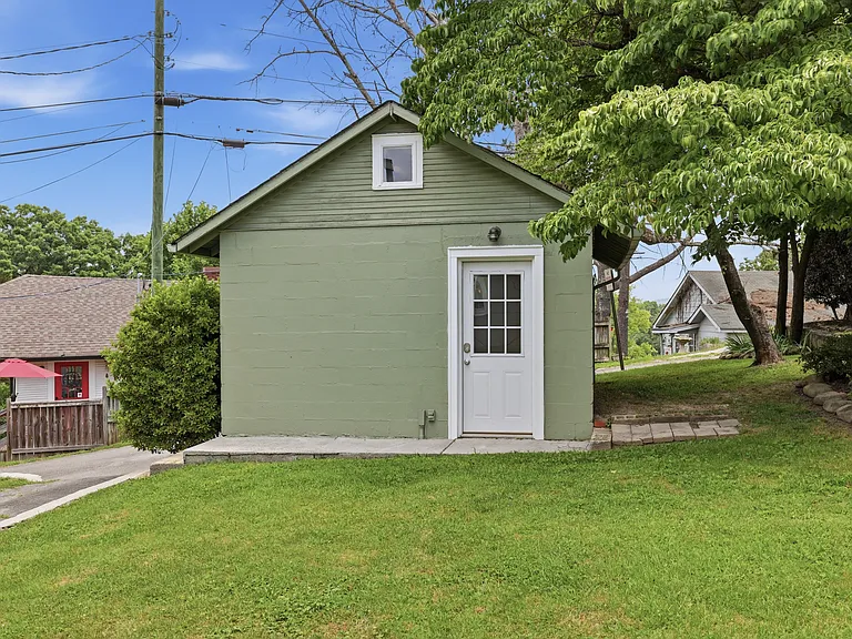 1105 Westwood Ave — Photo 25
