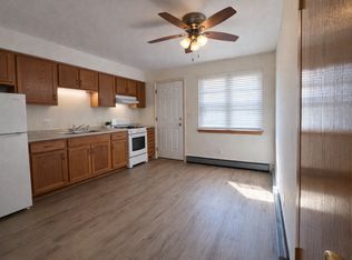 2411 Brentwood Pkwy #B, Madison, WI 53704