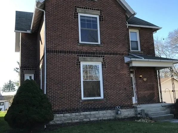 319 Columbus Ave, Fostoria, OH 44830