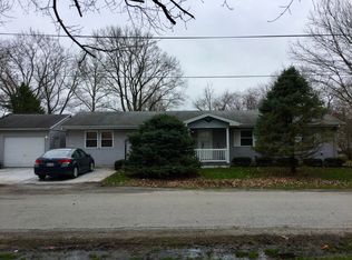 221 E Orchard Ave, Atwood, IL 61913