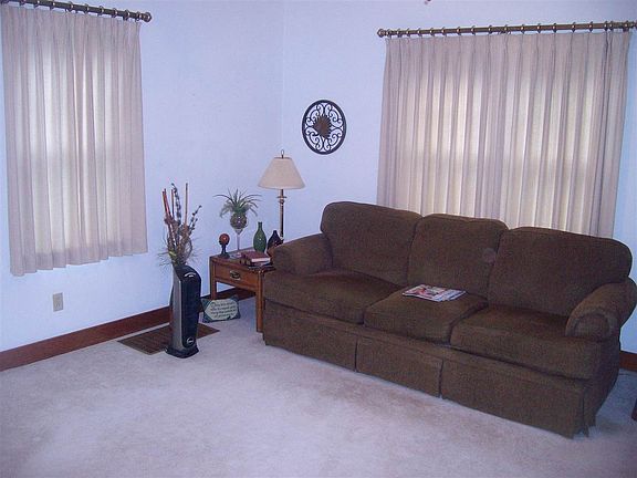 3rd image of 2406 6th St