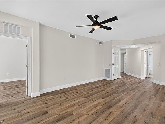 4th image of 1295 Henley ST #1207