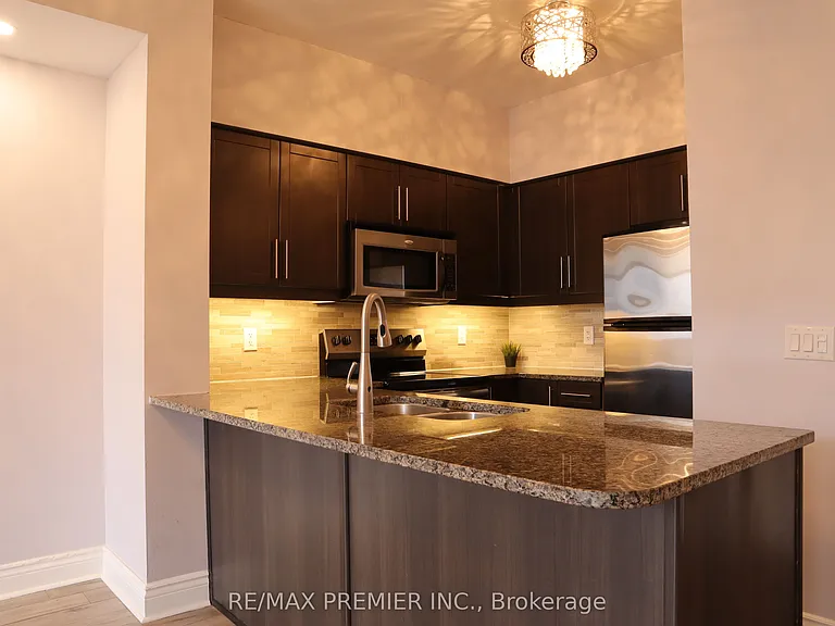 9225 Jane St #1506 — Photo 8