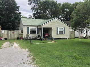 229 E Woodrow St, Gallatin, TN 37066