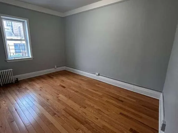 107 Elm St, Yonkers, NY 10701