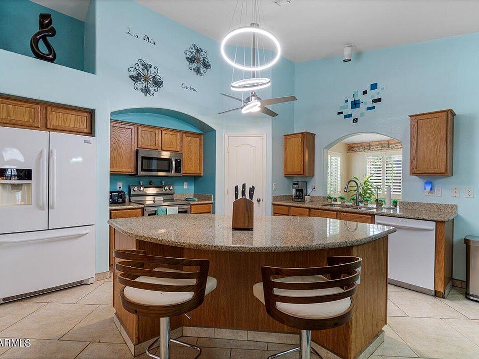 1st image of 38414 N Beverly Ave Avenue
