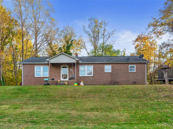 305 Mull Ln, Morganton, NC 28655