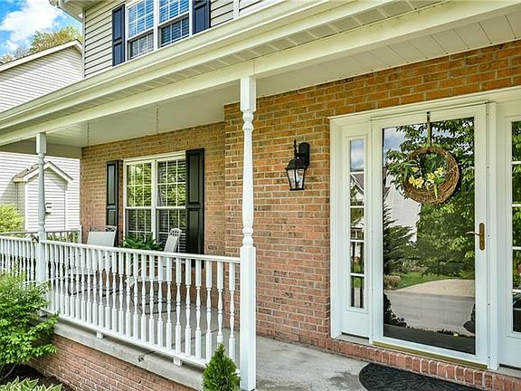 2nd image of 156 Autumn Hill Dr