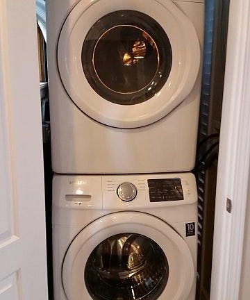 5th image of 5105 N Washtenaw Ave #1W