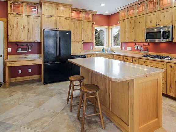 4th image of 5133 Meadowlark Ln