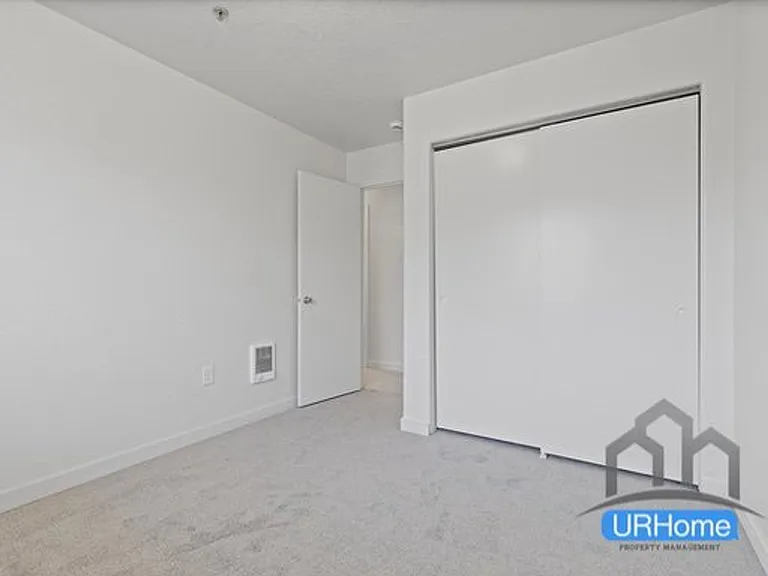 120 SE 143rd Ave — Photo 15
