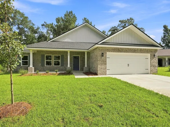 123 Fairway Dr, Crestview, FL 32536