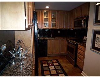 2nd image of 2100 Saint Charles Ave APT 7H