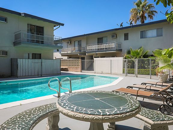 2nd image of 11922 Burbank Blvd APT 22