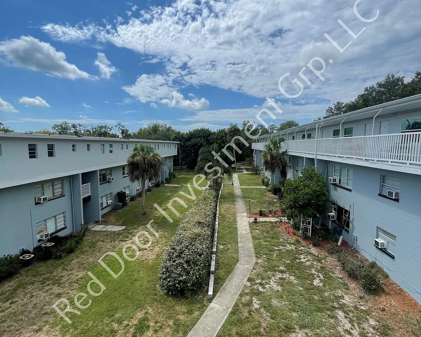 **August Move In Specials Riverside Apartments - Minutes to the River - Studio's, 1 Bedrooms, 2 B... — Photo 1