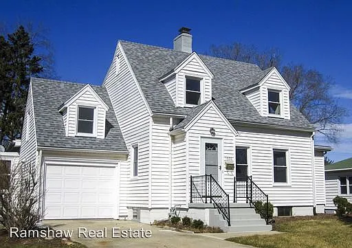 1606 W Healey St photo 1