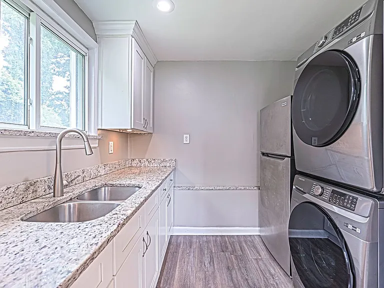 2506 Inman Ave — Photo 9