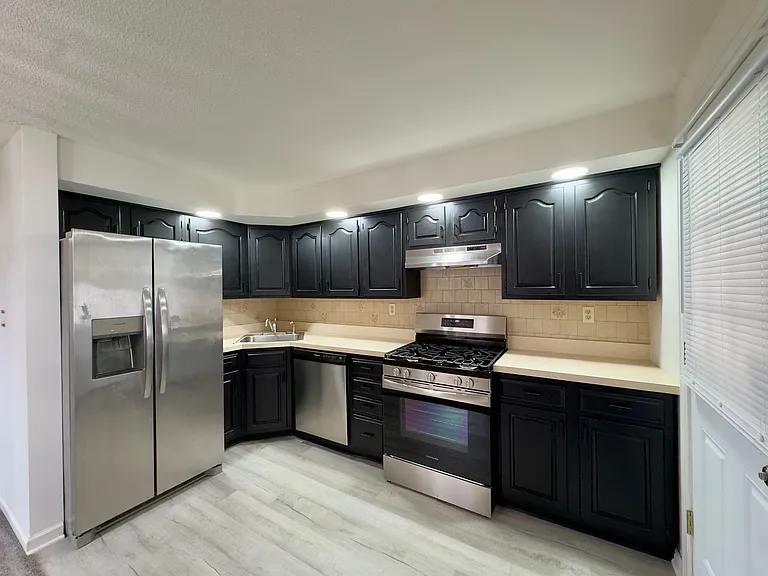 8166 Del Haven Rd — Photo 5