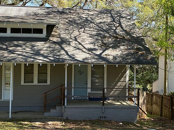 2nd image of 815 Richmond St #815